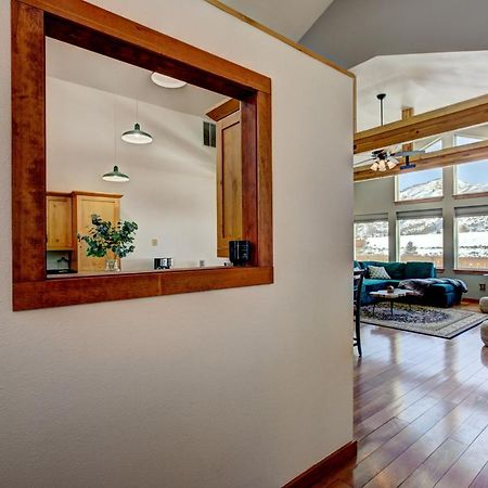 Twin Pines Cabin In Wilderness Ranch On Hwy 21, Amazing Views, 20 Ft Ceilings, Fully Fenced Yard, Pet Friendly, , Go Paddle Boarding At Lucky Peak, Or Snowshoeing In Idaho City And Take In The Hot Springs, Sleeps 10! Boise Bagian luar foto